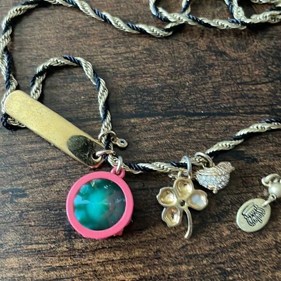 RARE- Retired Juicy Couture Emerald / Bird/ Flower Charm Necklace - Picture 5 of 9
